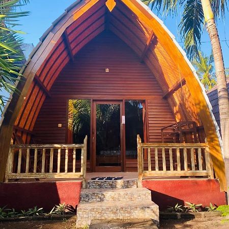 Oktavia Bungalows Gili Air Dış mekan fotoğraf